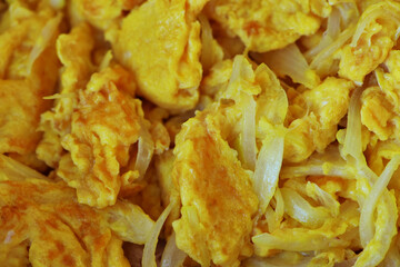 Omelet with onion is very to eat every day of the meal.