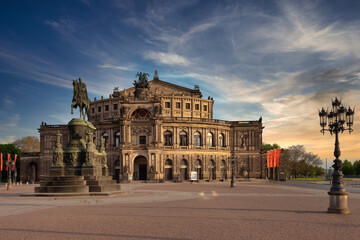 Obraz premium Semper Opera in Dresden, Saxony, Germany