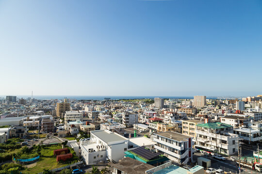 沖縄県宜野湾市の街並み