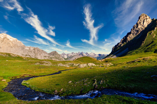 Aiguilles d'Arves depuis Lac des Cerces