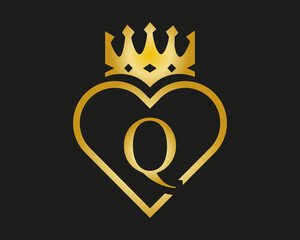 Q letter Logo with love And Crown Shape golden color  vector template