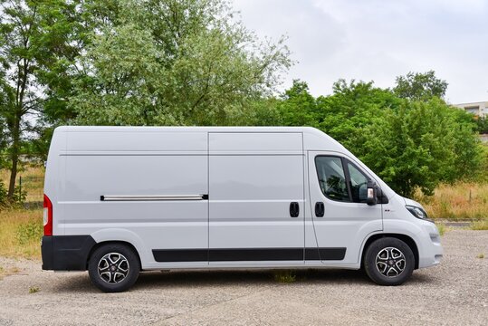 Fiat Ducato Maxi L3H2. Large box van. Main view. 06-23-2021, Prague, Czech Republic.