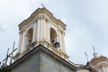 Fototapeta na wymiar Torre de iglesia