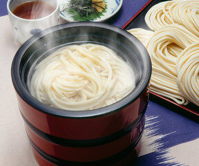 釜揚げうどん（湯気）