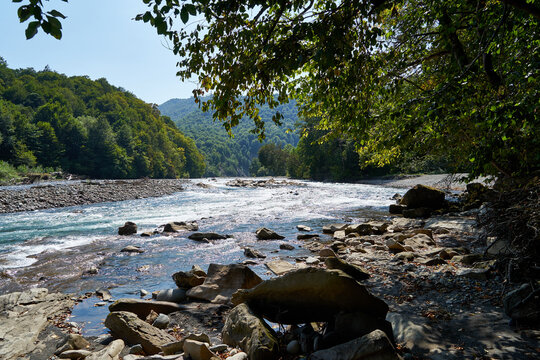 Image of a mountain river.