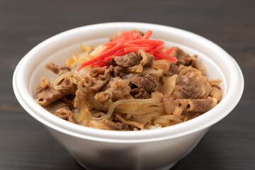 牛丼のテイクアウトイメージ