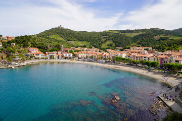 Fototapeta na wymiar city panorama beach of town Collioure France Europe