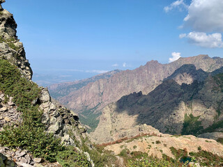 Montagne corse vue sur la mer