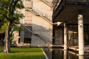 Fototapeta premium Modern building architecture in green environment
