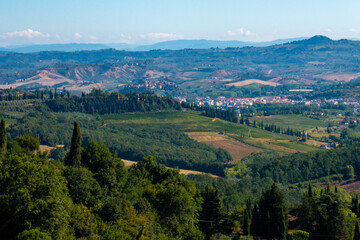 Fototapeta na wymiar Landscapes in Tuscany between Gambassi Terme and San Gimignano, along via Francigena