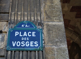 Place des Vosges. Plaque de nom de rue. Paris.