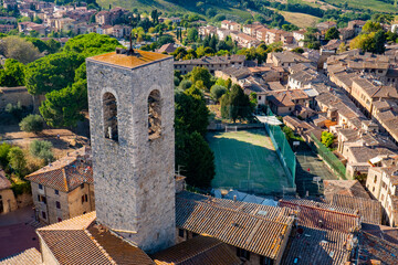 Obraz premium Little ancient town of San Gimignano, Tuscany, from the top of the main Tower