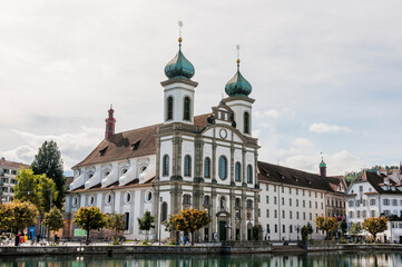 Luzern, Jesuitenkirche, Kirche, Reuss, Jesuitenplatz, Altstadt, Stadt, Altstadthäuser,...