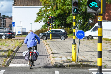 carrefour transport feu rouge circulation velo cycliste environnement ecologie cyclable