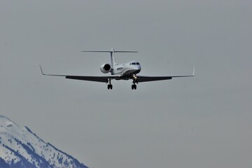 Gulfstream landing in Innsbruck