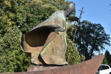 Pomnik papieża Jana Pawła II - Żyrardów, polska - obrazy, fototapety, plakaty