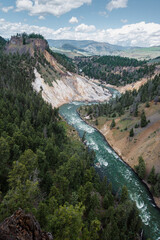 grand canyon of yellowstone 