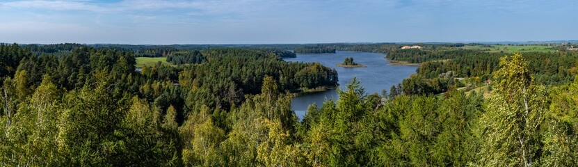 Fototapeta na wymiar Panorama - jezioro