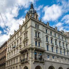 Fototapeta na wymiar Classical architecture in Vienna, Austria