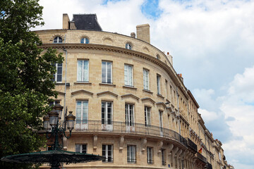 Fototapeta na wymiar Uptown apartments - classical architecture - Bordeaux - France