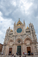Fototapeta na wymiar Beautiful Duomo di Siena (Siena Dome), Tuscany, along via Francigena