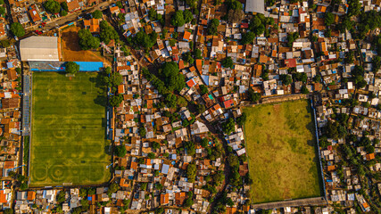 Vista aerea cenital del Barrio Dr. Ricardo Brugada (Chacarita), Asunción, Paraguay