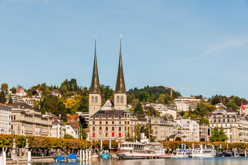 Luzern, Hofkirche, St. Leodegar, Vierwaldstättersee, Seeufer, Altstadt, Stadt, Altstadthäuser,...