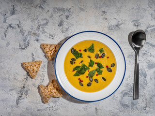 Vegetable puree soup for a healthy diet