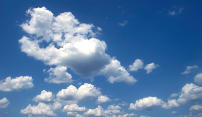 Fototapeta na wymiar blue sky with beautiful natural