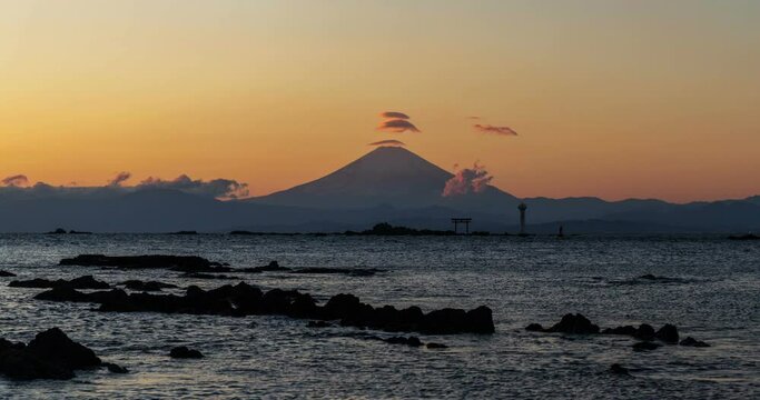 葉山海岸から夕焼け富士山Timelapse