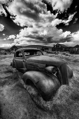 Foto auf Glas Old car wreck in Bodie ghost town in California © Fyle
