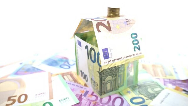 Haus aus Geldscheinen - Hauskredit