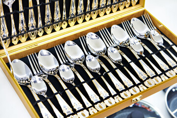 Set box forks and spoons