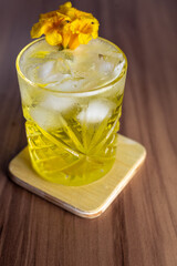 lemon tea with mint