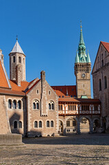 Naklejka na ściany i meble Burg Dankwarderode in der Altstadt von Braunschweig in Niedersachsen, Deutschland