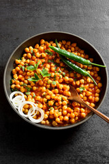 Crispy roasted chickpeas