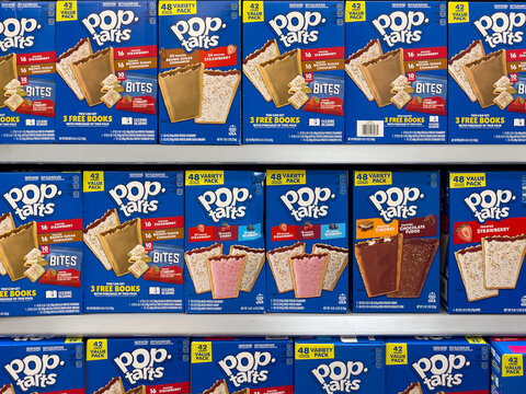 NORTH PORT, FLORIDA - OCTOBER 2021: Pop-Tart breakfast toaster pastries on shelf at grocery store supermarket. Stock Photo | Stock