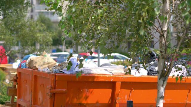 Garbage container in the city in 4k slow motion 60fps