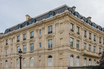 Fototapeta na wymiar Paris, beautiful building, place Charles-de-Gaulle, luxury neighborhood 