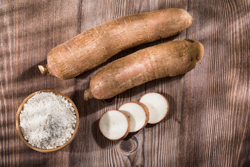 Manihot esculenta - Raw cassava root starch.