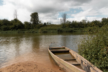 Obraz premium boat on the lake