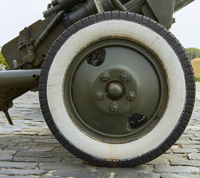 Wheel from - 76-mm divisional gun ZIS-3 (1942).