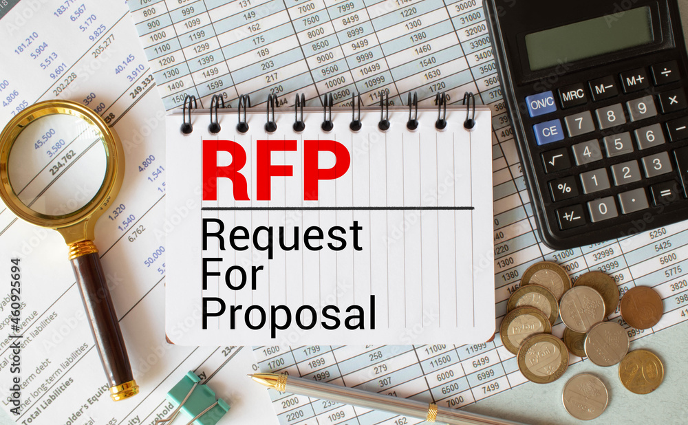 Aufkleber rfp- request for proposal written in notebook
