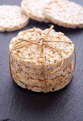 Crispbread and rice cakes