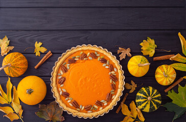 Obraz na płótnie Canvas Traditional American autumn dessert . Pumpkin pie