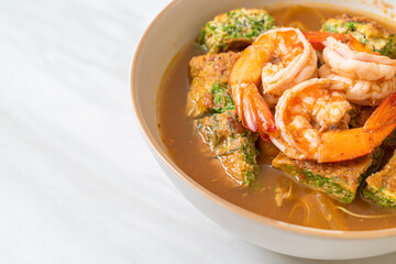 Sour soup made of Tamarind Paste with Shrimps and Vegetable Omelet