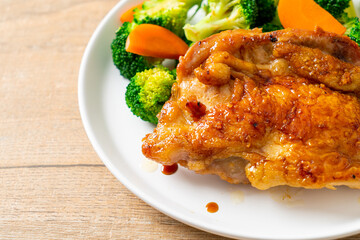 chicken steak with broccoli and carrot