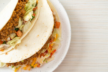 Mexican tacos with minced chicken