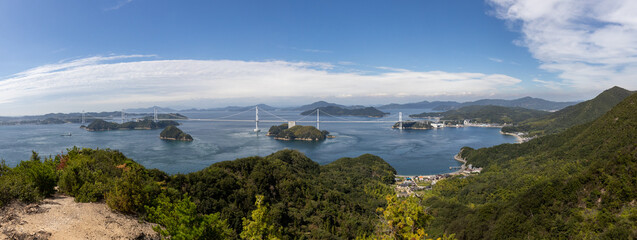 大島館山から見た来島海峡大橋（しまなみ海道）
