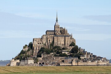 Fototapeta na wymiar Le mont saint Michel en Normandie, département de la Manche